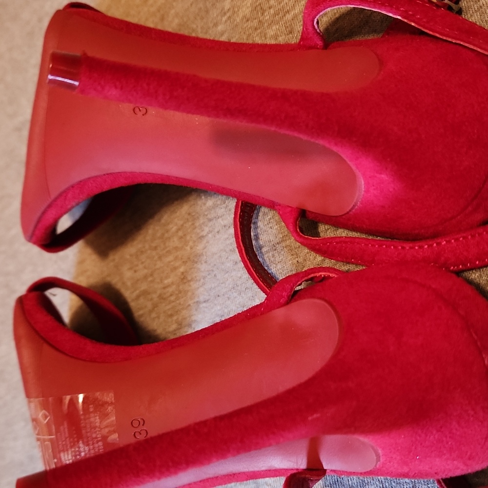 Divided By H&M Red Suade Like Stiletto Heels Size 39 - Picture 6 of 8
